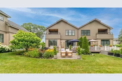 10 Magnolia Avenue #2, Gloucester, MA 01930 - Photo 4