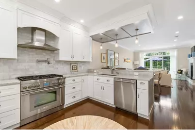 10 Magnolia Avenue #2, Gloucester, MA 01930 - Photo 8