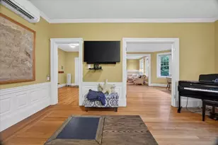 138 Sewall Ave, Brookline, MA 02446 - Photo 14