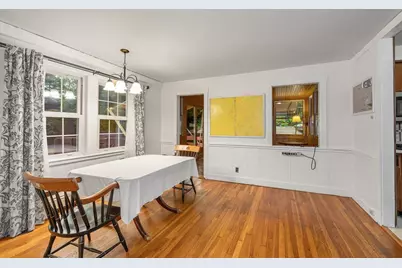 160 Forest St, Melrose, MA 02176 - Photo 10
