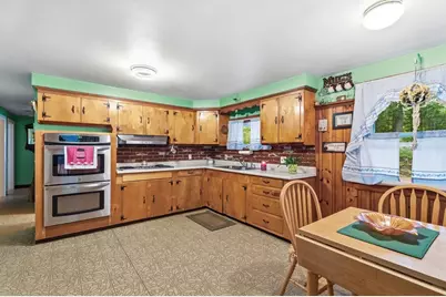 94 Causeway St, Fitchburg, MA 01420 - Photo 2