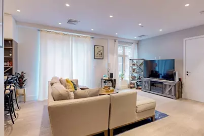 69 Walnut St #6, Brookline, MA 02445 - Photo 1