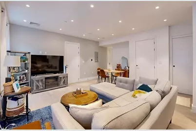 69 Walnut St #6, Brookline, MA 02445 - Photo 2