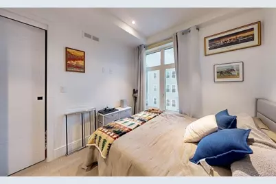 69 Walnut St #6, Brookline, MA 02445 - Photo 12