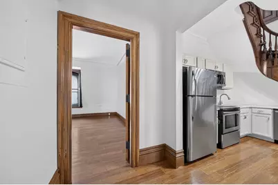 533 Locust St #8, Fall River, MA 02720 - Photo 6