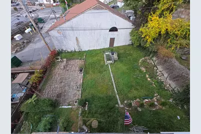 11 Shamrock St, Worcester, MA 01605 - Photo 6