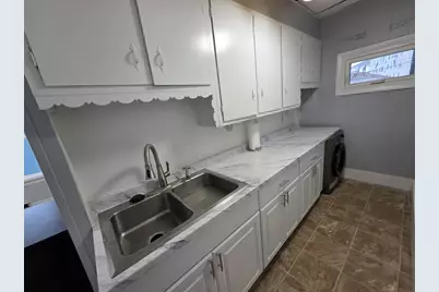 11 Shamrock St, Worcester, MA 01605 - Photo 28