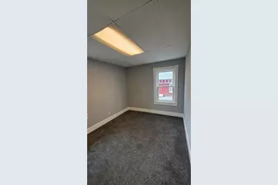 11 Shamrock St, Worcester, MA 01605 - Photo 10