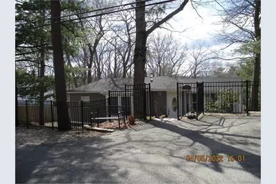 15 Hilldale Ave, Middleton, MA 01949 - Photo 2