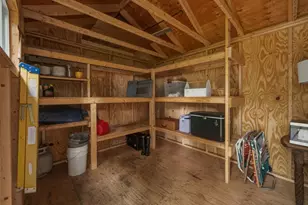 44 Oak Ave, Lunenburg, MA 01462 - Photo 28