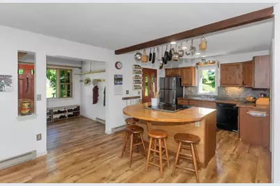 70 Old Sunderland Road, Montague, MA 01351 - Photo 8