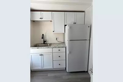 76 Lowell St #A, Peabody, MA 01960 - Photo 2