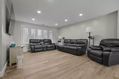 10 Topaz Ln, Dartmouth, MA 02747 - Photo 16