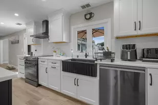 10 Topaz Ln, Dartmouth, MA 02747 - Photo 14
