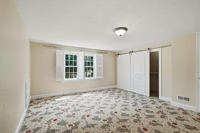 284 Village St, Medway, MA 02053 - Photo 18