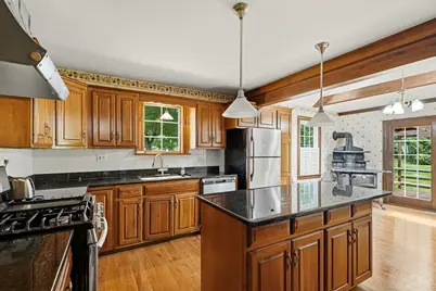 284 Village St, Medway, MA 02053 - Photo 22