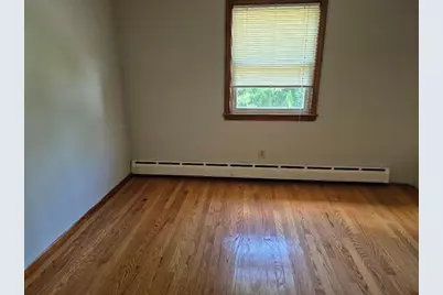 39 Higher St, Ludlow, MA 01056 - Photo 14