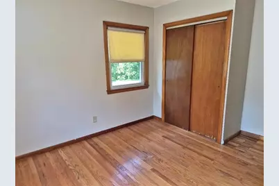 39 Higher St, Ludlow, MA 01056 - Photo 12