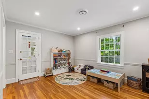 355 Pearse Rd, Swansea, MA 02777 - Photo 10