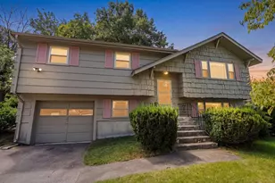 6 Gallagher Dr, Randolph, MA 02368 - Photo 2