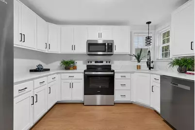 47 Southville Rd, Southborough, MA 01772 - Photo 4