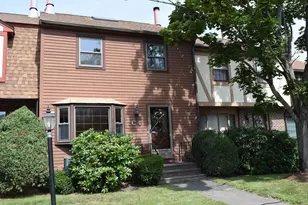C4 Scotty Hollow Dr, Chelmsford, MA 01863 - Photo 1