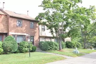 C4 Scotty Hollow Dr, Chelmsford, MA 01863 - Photo 1
