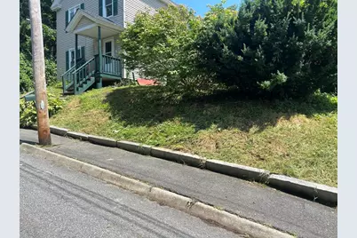 54 Marietta St, North Adams, MA 01247 - Photo 2