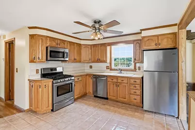 38 Martin Farms Rd, Hampden, MA 01036 - Photo 8