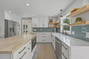 148 Lost Lake Dr, Groton, MA 01450 - Photo 8