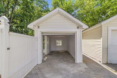 11 Brook St, Marlborough, MA 01752 - Photo 6