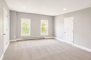 46 Mapledell St, Springfield, MA 01109 - Photo 6