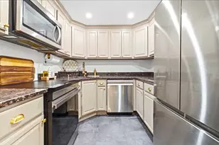 206 Rock St, Norwood, MA 02062 - Photo 4