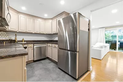 206 Rock St #M7, Norwood, MA 02062 - Photo 2