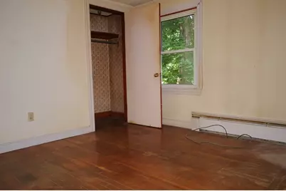 28 Pleasant St, Hanson, MA 02341 - Photo 10