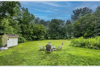 17 Pine St, Bellingham, MA 02019 - Photo 20