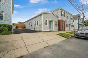 381 Wood St, Bristol, RI 02809 - Photo 2