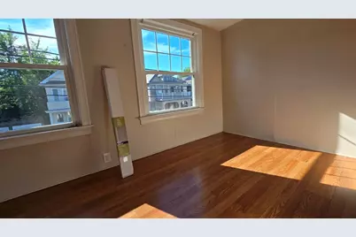 158 W Adams #3, Somerville, MA 02144 - Photo 4