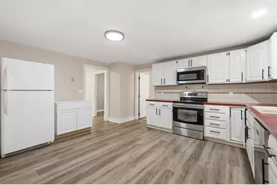 18 Fuller Ave, Lancaster, MA 01523 - Photo 4