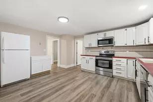 18 Fuller Ave, Lancaster, MA 01523 - Photo 4