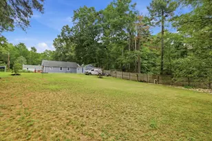 18 Fuller Ave, Lancaster, MA 01523 - Photo 32