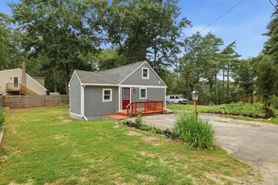 18 Fuller Ave, Lancaster, MA 01523 - Photo 2