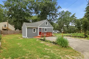18 Fuller Ave, Lancaster, MA 01523 - Photo 2