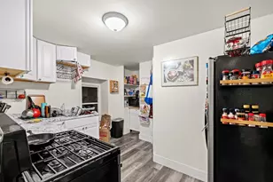 7 Maple Ave, Haverhill, MA 01830 - Photo 14