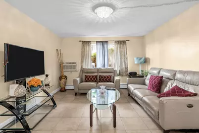 262 E Haverhill St #2, Lawrence, MA 01841 - Photo 4