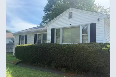 74 Leatherleaf Dr, Springfield, MA 01109 - Photo 1