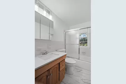 74 Leatherleaf Dr, Springfield, MA 01109 - Photo 16