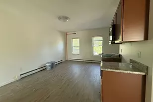27 Intervale St, Brockton, MA 02302 - Photo 2