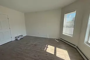 27 Intervale St, Brockton, MA 02302 - Photo 2