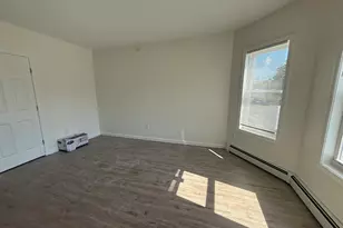 27 Intervale St, Brockton, MA 02302 - Photo 4